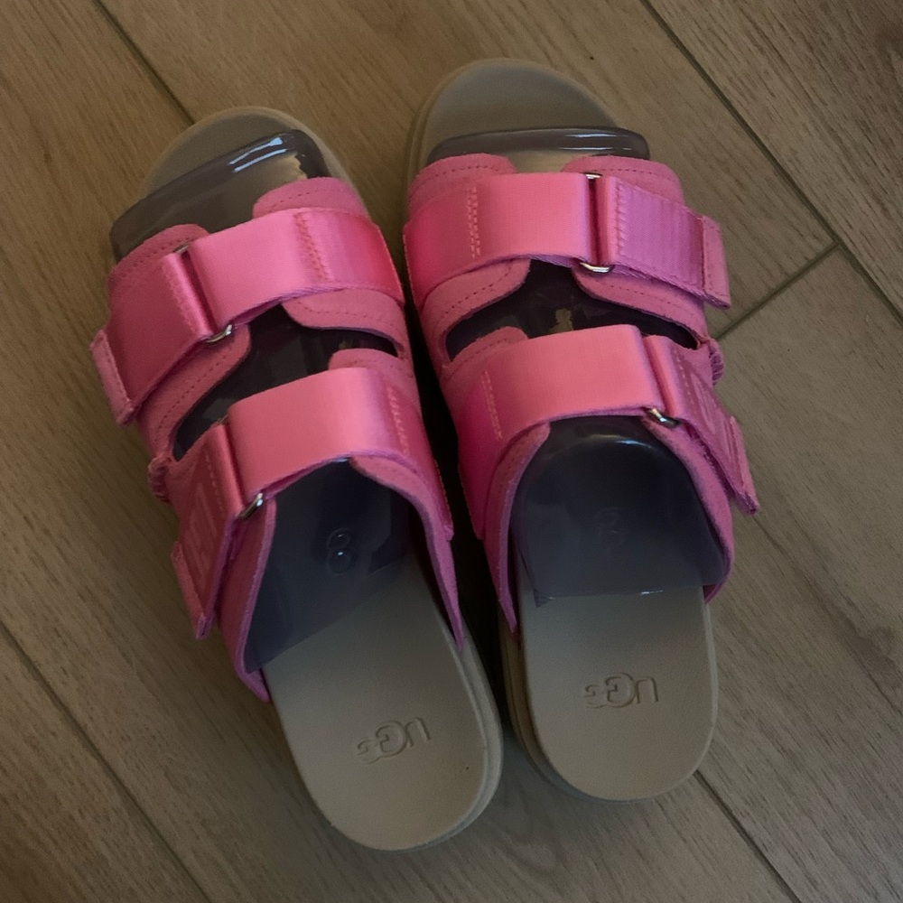UGG Clem Size 8 NIB - Picture 2 of 5